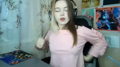 Snapshot of sonwosick chatting on 27, 4, 2026 Mila online show from 27, 4, 2026