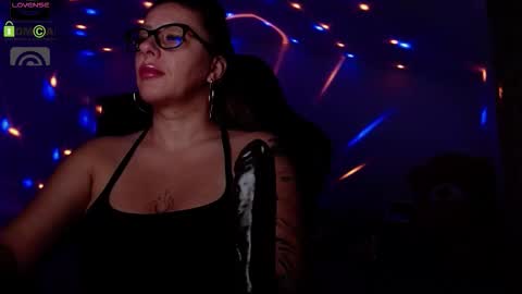 Snapshot of sonyadevon chatting on 10, 10, 2025 Sonia online show from 10, 10, 2025