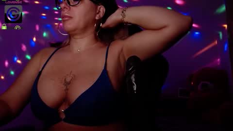 Snapshot of sonyadevon chatting on 1, 11, 2025 Sonia online show from 1, 11, 2025