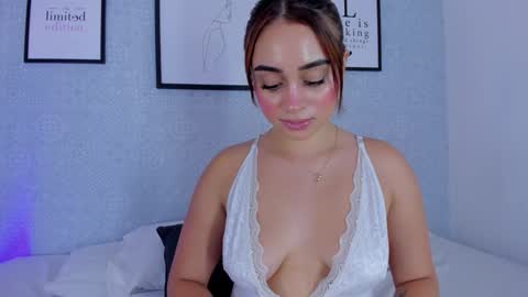 Sophia online show from 3, 2, 2025