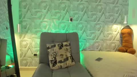 sophie online show from 8, 7, 2026