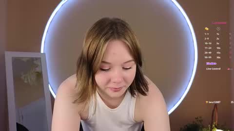 Snapshot of sophi_x chatting on 12, 10, 2025 Sophie online show from 12, 10, 2025