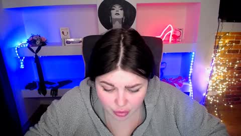 sophia__olsen online show from 14, 1, 2025