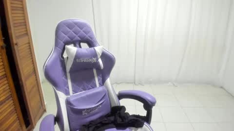 Sara Sophia online show from 17, 11, 2025