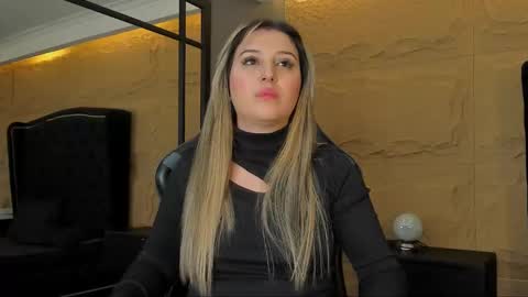 Sophia online show from 5, 10, 2025
