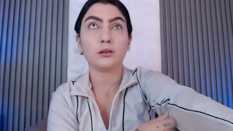 Snapshot of sophia_dk chatting on 8, 9, 2025 sophia hottie online show from 8, 9, 2025