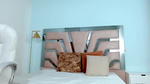 Sophia  online show from 18, 1, 2025