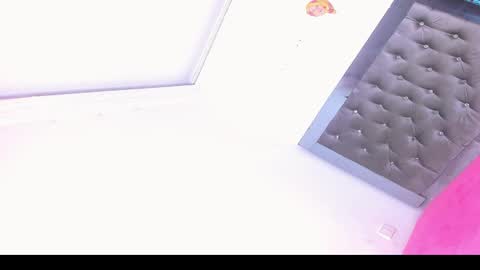 Snapshot of sophia_horny19 chatting on 14, 12, 2025 sophia_horny19 online show from 14, 12, 2025