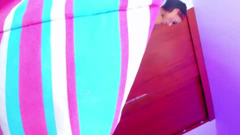 sophia_horny19 online show from 22, 5, 2026