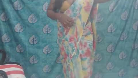 Snapshot of sophia_indian chatting on 17, 11, 2025 Sophia Tamil online show from 17, 11, 2025