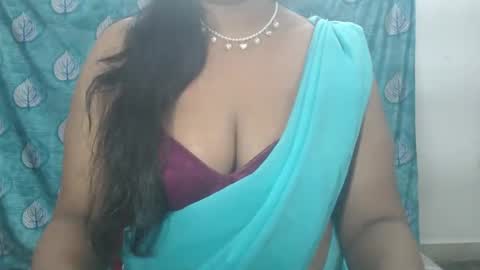 Snapshot of sophia_indian chatting on 7, 1, 2026 Sophia Tamil online show from 7, 1, 2026