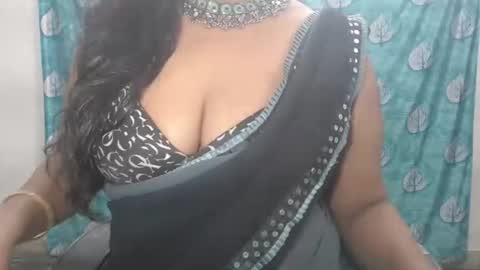 Snapshot of sophia_indian chatting on 4, 2, 2026 Sophia Tamil online show from 4, 2, 2026