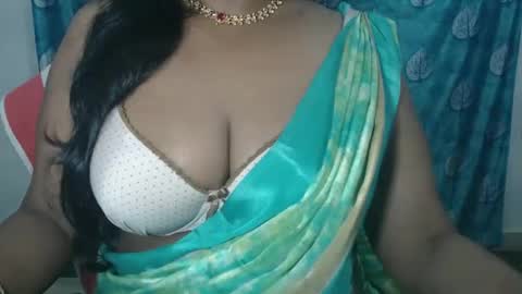 Snapshot of sophia_indian chatting on 18, 3, 2026 Sophia Tamil online show from 18, 3, 2026
