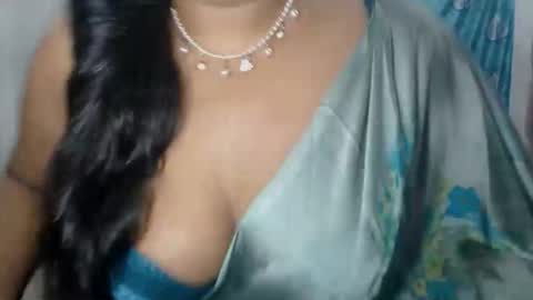 Snapshot of sophia_indian chatting on 17, 4, 2026 Sophia Tamil online show from 17, 4, 2026