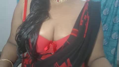 Snapshot of sophia_indian chatting on 12, 5, 2026 Sophia Tamil online show from 12, 5, 2026