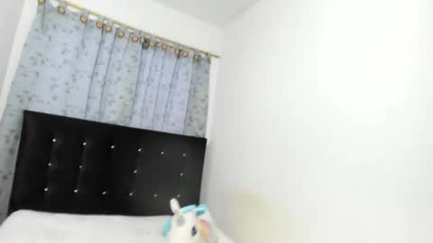 sophia_moons_ online show from 24, 5, 2026