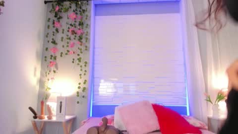 Snapshot of sophia_stonne chatting on 11, 9, 2025  S O P H I A  online show from 11, 9, 2025
