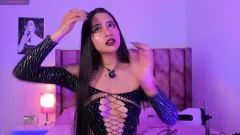 sophiaa_l online show from 6, 7, 2026