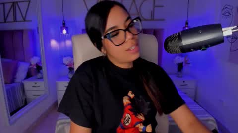 Sophie Hill  online show from 3, 11, 2025