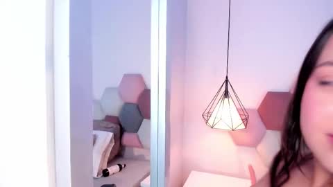 sophiacolliins online show from 27, 9, 2025