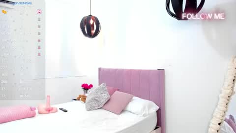 Snapshot of sophiamoon99 chatting on 13, 1, 2025 Im Sophia Model Independent Enjoy My videos here when Im Offline online show from 13, 1, 2025