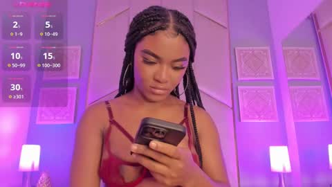 Snapshot of sophiasmiths_ chatting on 29, 12, 2024 SophiaSmiths online show from 29, 12, 2024