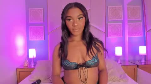 Snapshot of sophiasmiths_ chatting on 30, 1, 2025 SophiaSmiths online show from 30, 1, 2025