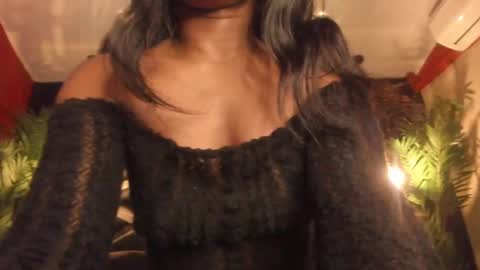 Snapshot of sophiasmiths_ chatting on 9, 3, 2025 SophiaSmiths online show from 9, 3, 2025