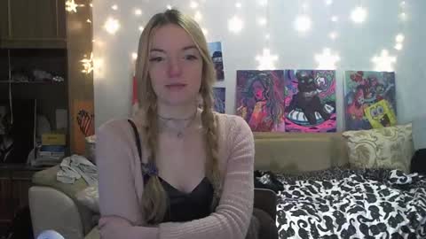 SophiaSonata online show from 1, 1, 2025