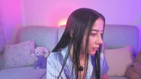 Snapshot of sophie_bbs chatting on 26, 4, 2026 Sophie online show from 26, 4, 2026