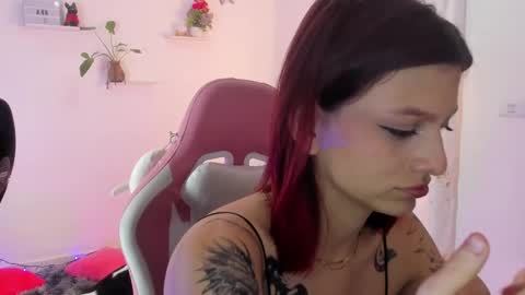 Snapshot of sophie_dolly_ chatting on 23, 12, 2024 sophie doll online show from 23, 12, 2024