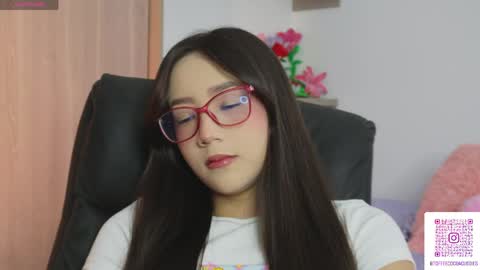 Sophie or Sof online show from 6, 5, 2026