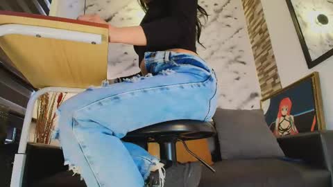 Snapshot of sophie_littles chatting on 17, 4, 2026 Sophie online show from 17, 4, 2026