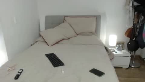 Sofa online show from 15, 9, 2025