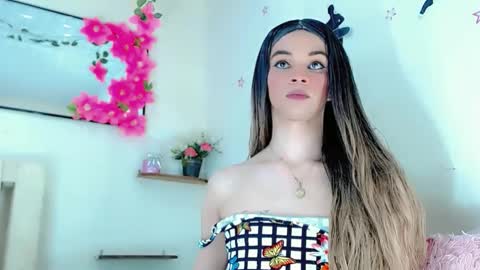 sophie_miaa online show from 7, 1, 2025