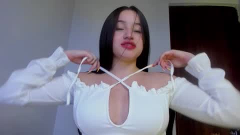 sophie_spencer1 online show from 18, 11, 2025