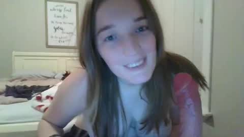 Sophie Bateman online show from 3, 2, 2025