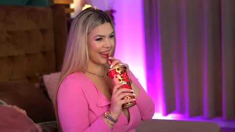 Snapshot of sophieboobsx chatting on 13, 5, 2026 Sophie online show from 13, 5, 2026
