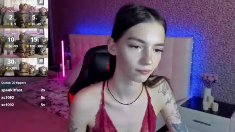 Sophie online show from 2, 2, 2025