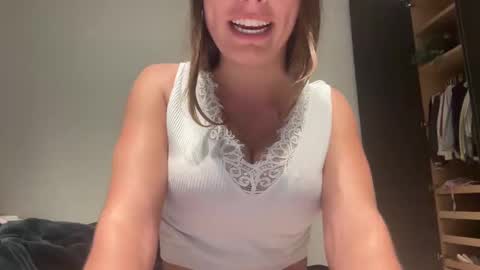 Snapshot of sophiedove chatting on 21, 9, 2025 sophiedove online show from 21, 9, 2025