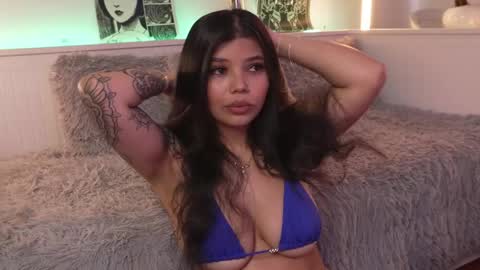Sophiee  online show from 4, 5, 2026