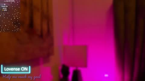 Snapshot of sophiee_smith chatting on 8, 1, 2025 Sophie  online show from 8, 1, 2025
