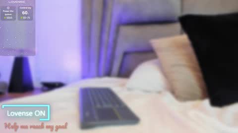 Snapshot of sophiee_smith chatting on 14, 2, 2025 Sophie  online show from 14, 2, 2025