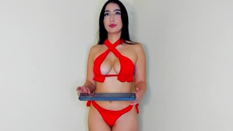 sophiee veryhot online show from 24, 4, 2026