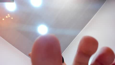 sophieharris__ online show from 18, 12, 2024
