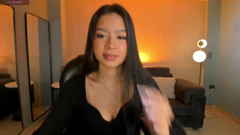 Snapshot of sophiehouston_ chatting on 9, 6, 2026 Sophie Houston online show from 9, 6, 2026