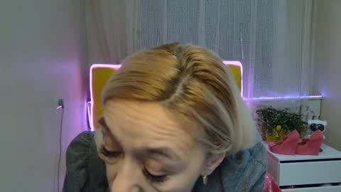Snapshot of sophiekittyy chatting on 28, 1, 2025 sophiekittyy online show from 28, 1, 2025