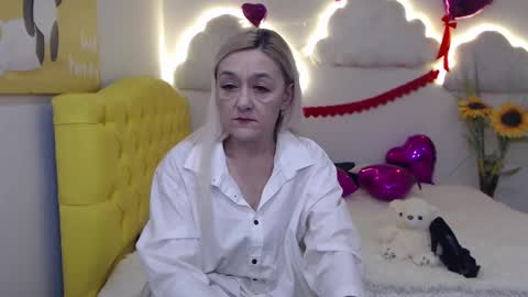 Snapshot of sophiekittyy chatting on 16, 2, 2025 sophiekittyy online show from 16, 2, 2025