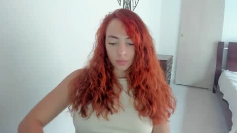 Snapshot of sophielatina chatting on 26, 9, 2025 Sophia online show from 26, 9, 2025