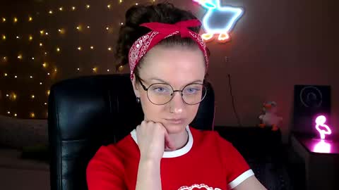 sophieleroux online show from 30, 4, 2026